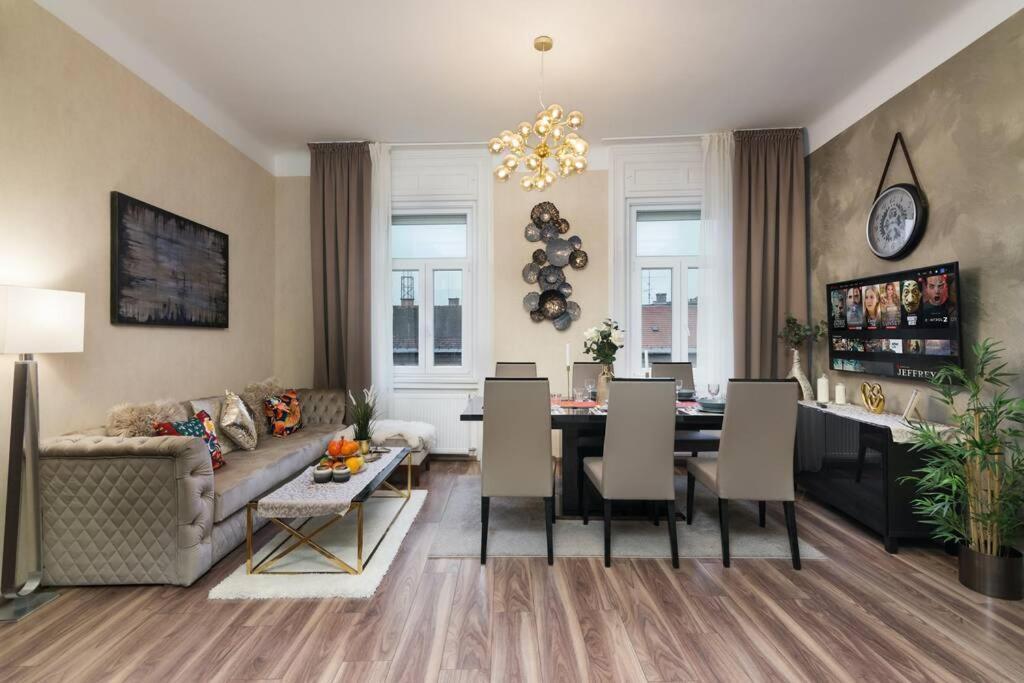 Contemporary Hidden Gem Art-Deco Residence Budapest Esterno foto