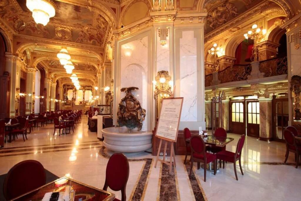 Contemporary Hidden Gem Art-Deco Residence Budapest Esterno foto